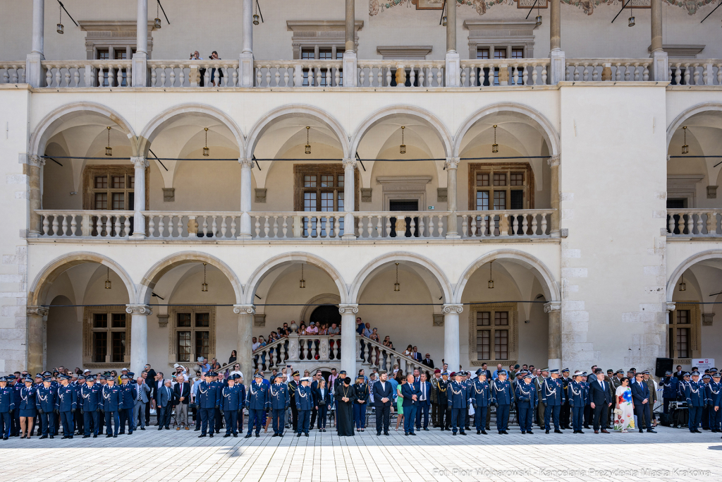 Policja, Święto Policji, Sęk, ślubowanie, Wawel, dziedziniec, Morajko, Smółka, Klęczar, Kuste  Autor: P. Wojnarowski