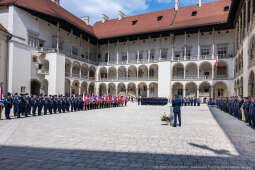 Policja, Święto Policji, Sęk, ślubowanie, Wawel, dziedziniec, Morajko, Smółka, Klęczar, Kuste