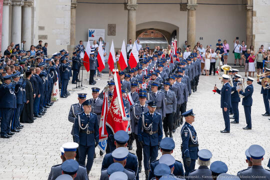 Policja, Święto Policji, Sęk, ślubowanie, Wawel, dziedziniec, Morajko, Smółka, Klęczar, Kuste