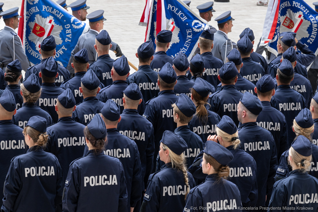 Policja, Święto Policji, Sęk, ślubowanie, Wawel, dziedziniec, Morajko, Smółka, Klęczar, Kuste  Autor: P. Wojnarowski