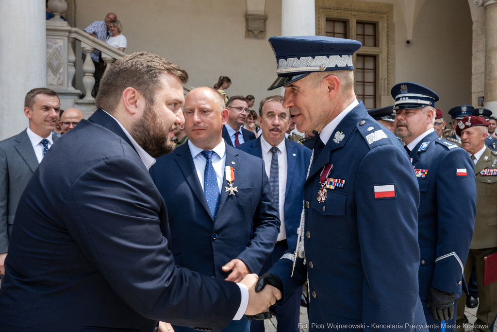 Policja, Święto Policji, Sęk, ślubowanie, Wawel, dziedziniec, Morajko, Smółka, Klęczar, Kuste  Autor: P. Wojnarowski