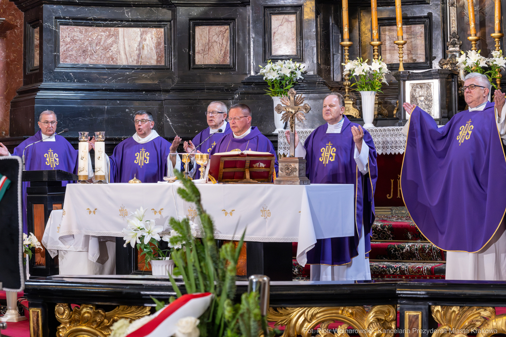 Jerzy Stuhr, pogrzeb, uroczystości pogrzebowe, Kidawa-Błońska, Cmentarz Rakowicki, Maciej Stuhr,   Autor: P. Wojnarowski