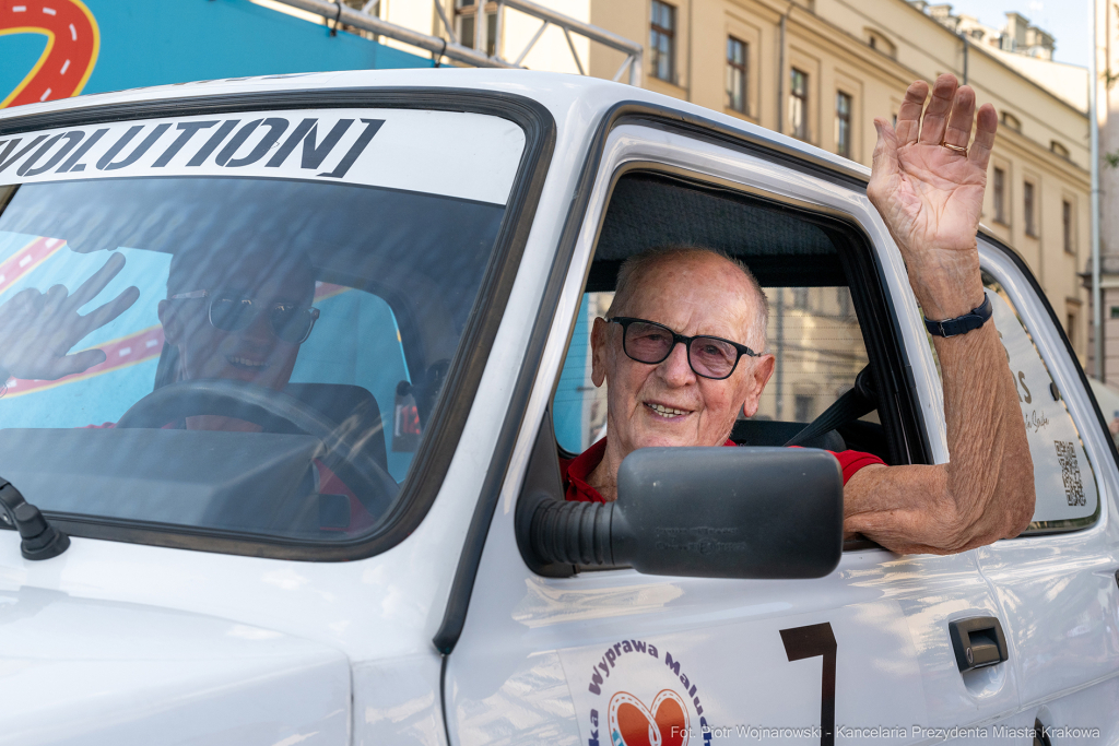 Wielka Wyprawa Maluchów, Iwona Chamielec, Sobiesław Zasada, Rafał Sonik, finał, Rynek Główny,   Autor: P. Wojnarowski