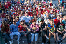 Wielka Wyprawa Maluchów, Iwona Chamielec, Sobiesław Zasada, Rafał Sonik, finał, Rynek Główny, 