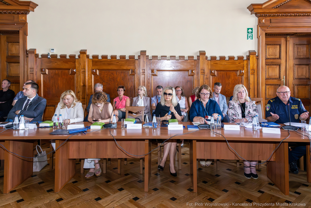 parlamentarzyści, spotkanie, posłowie, Miszalski, Achinger, Kosek, Wassermann, Jaskowiec, Fedorowi  Autor: P. Wojnarowski