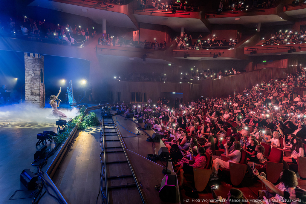 pw_327_034_fot. piotr wojnarowski.jpg-Sanah, Koncert, Miszalski, Sęk, Budka, Siemacha, ICE  Autor: P. Wojnarowski