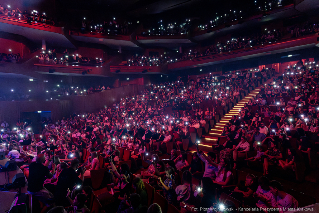 pw_327_039_fot. piotr wojnarowski.jpg-Sanah, Koncert, Miszalski, Sęk, Budka, Siemacha, ICE  Autor: P. Wojnarowski