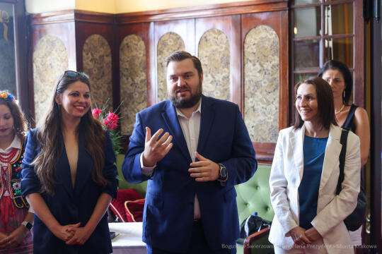 bs-240802-img_9321.jpg-Sukiennice, Sęk