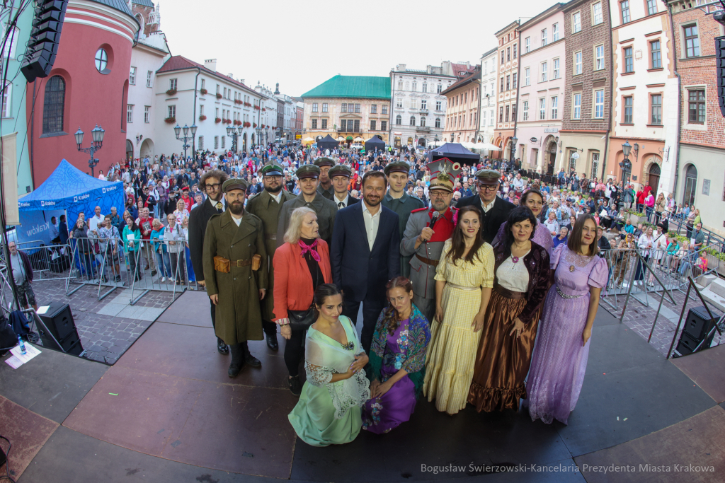 bs-240805-img_1782.jpg-Lekcja Śpiewania, Miszalski  Autor: B. Świerzowski