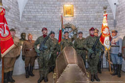 Frankiewicz, Wawel, Chamielec, wieńce, Wawel, Marsz Szlakiem Pierwszej Kompanii Kadrowej, krypta, s