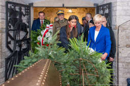 Frankiewicz, Wawel, Chamielec, wieńce, Wawel, Marsz Szlakiem Pierwszej Kompanii Kadrowej, krypta, s