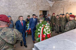 Frankiewicz, Wawel, Chamielec, wieńce, Wawel, Marsz Szlakiem Pierwszej Kompanii Kadrowej, krypta, s