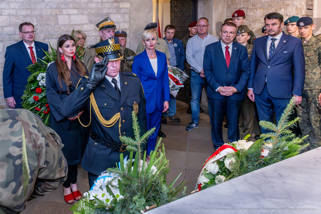 Frankiewicz, Wawel, Chamielec, wieńce, Wawel, Marsz Szlakiem Pierwszej Kompanii Kadrowej, krypta, s  Autor: P. Wojnarowski