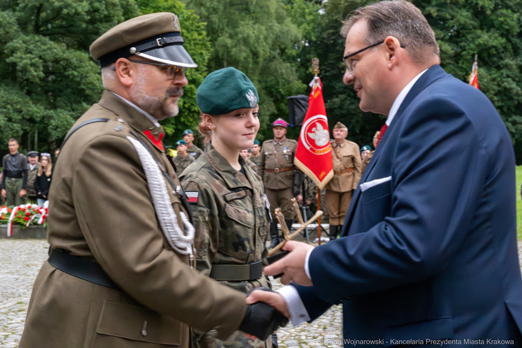 Capstrzyk, Frankiewicz, Kopiec Piłsudskiego, wieńce, Marsz Szlakiem Pierwszej Kompanii Kadrowej, 2  Autor: P. Wojnarowski