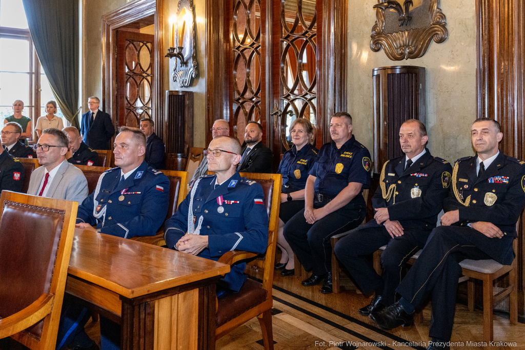 Straż Miejska, Miszalski, Majchrowski, odznaczenia, uroczystość, awanse, Dzień Straży Miejskiej  Autor: P. Wojnarowski