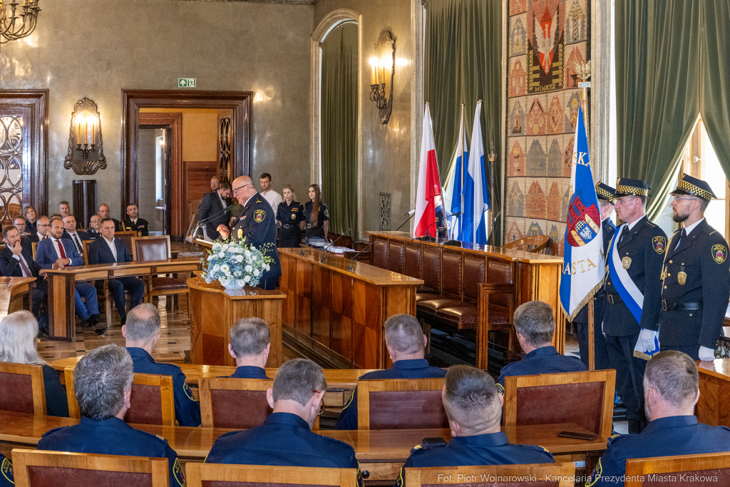 Straż Miejska, Miszalski, Majchrowski, odznaczenia, uroczystość, awanse, Dzień Straży Miejskiej  Autor: P. Wojnarowski