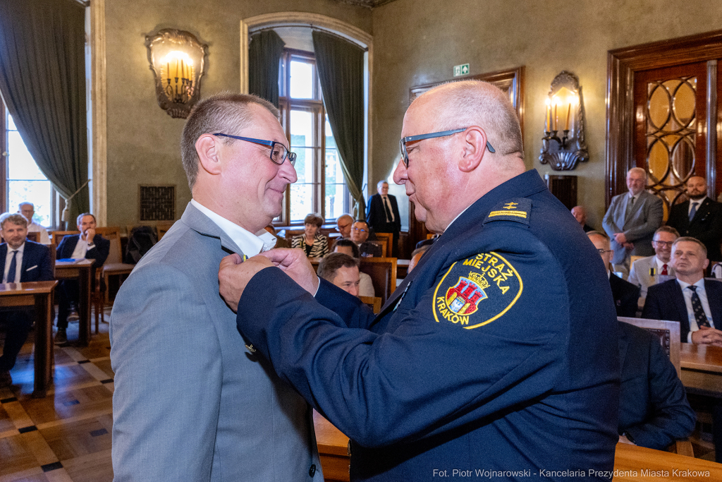 Straż Miejska, Miszalski, Majchrowski, odznaczenia, uroczystość, awanse, Dzień Straży Miejskiej  Autor: P. Wojnarowski