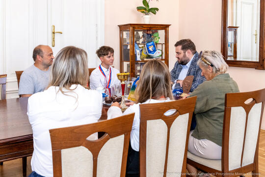 pw_337_019_fot. piotr wojnarowski.jpg-Sęk, żeglarze, Horn, medaliści