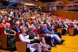 jubileuszowy kongres polonii medycznej w krakowie (4).jpg