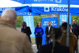 zdjęcie 13.09.2024, 11 23 01.jpg-Budżet obywatelski 2024 – briefing przy ul. Parkowej 12a