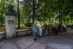 Tadeusz Boy-Żeleński, 83. rocznica, pomnik, Planty, kwiaty, uroczystość, Klaman