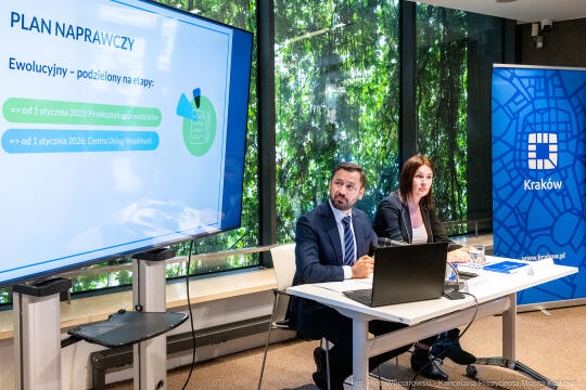 pw_363_015_fot. piotr wojnarowski.jpg-Miszalski, wyniki, audyt, konferencja, UMK