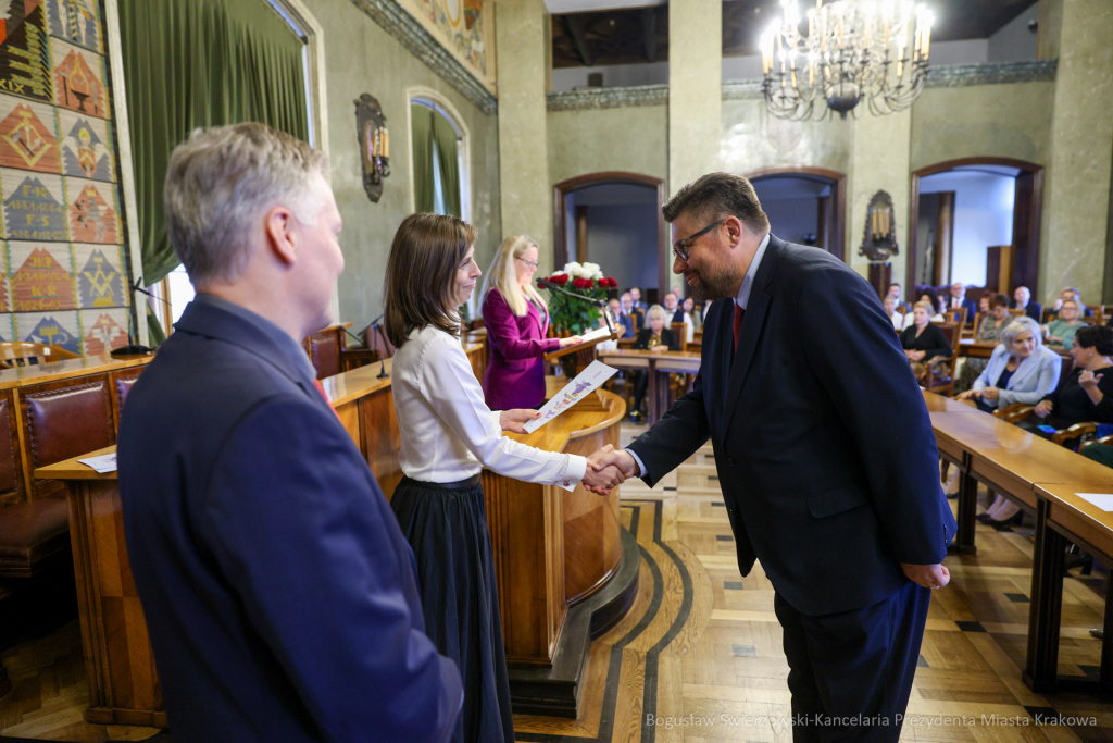 wręczenie, nagrody prezydenta, Klaman, nauczyciele, dyrektorzy, Domańska, Pasek  Autor: B. Świerzowski