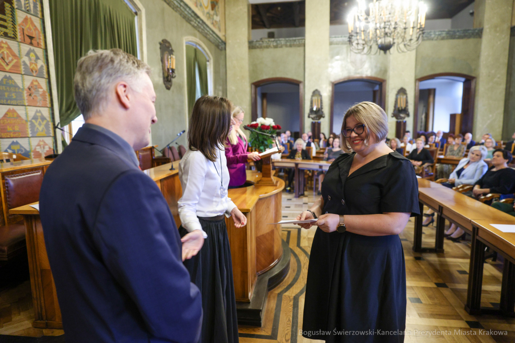 wręczenie, nagrody prezydenta, Klaman, nauczyciele, dyrektorzy, Domańska, Pasek  Autor: B. Świerzowski