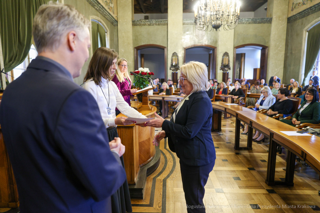 wręczenie, nagrody prezydenta, Klaman, nauczyciele, dyrektorzy, Domańska, Pasek  Autor: B. Świerzowski