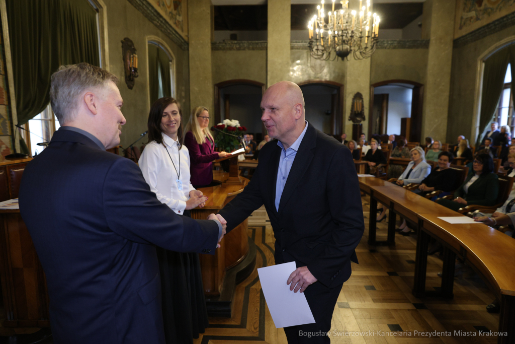 wręczenie, nagrody prezydenta, Klaman, nauczyciele, dyrektorzy, Domańska, Pasek  Autor: B. Świerzowski