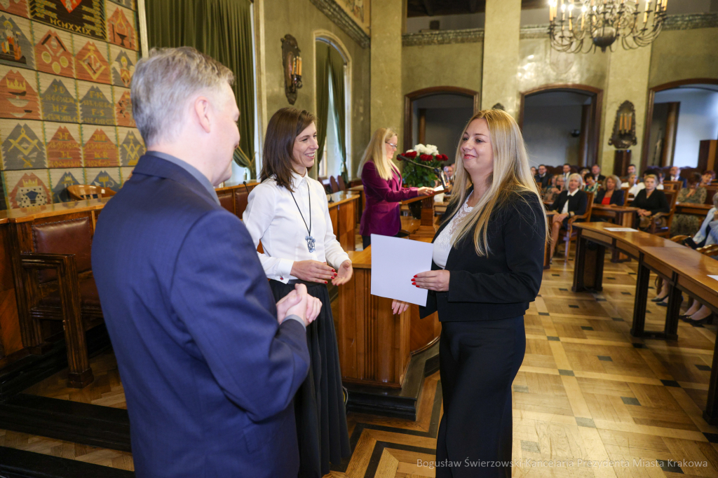 wręczenie, nagrody prezydenta, Klaman, nauczyciele, dyrektorzy, Domańska, Pasek  Autor: B. Świerzowski