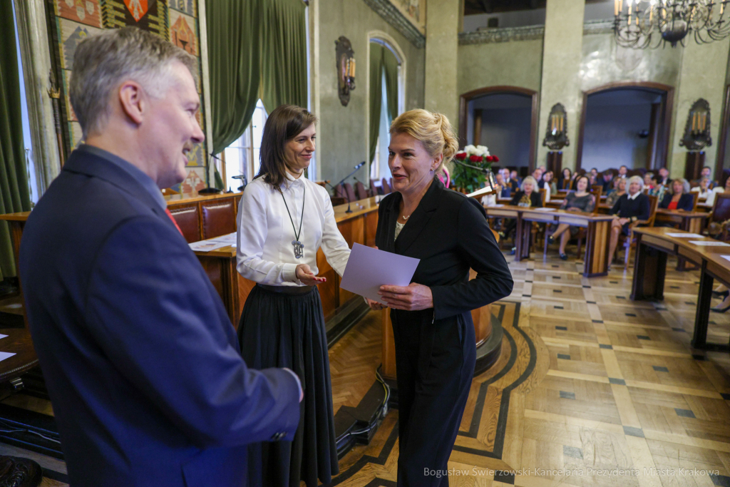 wręczenie, nagrody prezydenta, Klaman, nauczyciele, dyrektorzy, Domańska, Pasek  Autor: B. Świerzowski