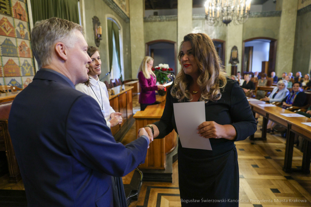 wręczenie, nagrody prezydenta, Klaman, nauczyciele, dyrektorzy, Domańska, Pasek  Autor: B. Świerzowski