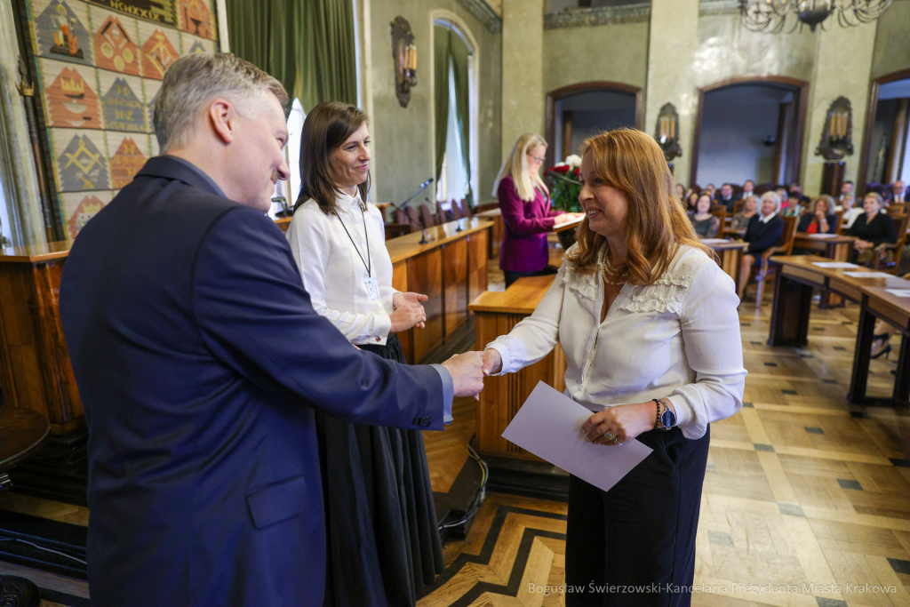 wręczenie, nagrody prezydenta, Klaman, nauczyciele, dyrektorzy, Domańska, Pasek  Autor: B. Świerzowski