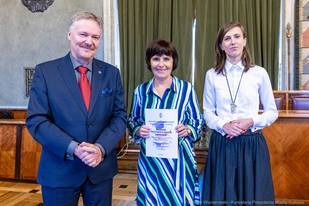 wręczenie, nagrody prezydenta, Klaman, nauczyciele, dyrektorzy, Domańska, Pasek  Autor: P. Wojnarowski