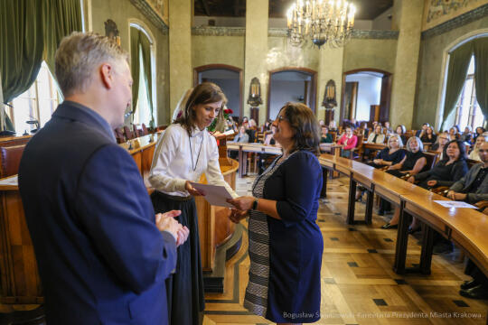 wręczenie, nagrody prezydenta, Klaman, nauczyciele, Domańska, Pasek, przedszkola, podstawowe