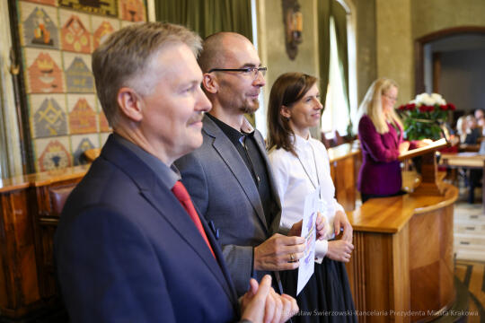 wręczenie, nagrody prezydenta, Klaman, nauczyciele, Domańska, Pasek, przedszkola, podstawowe