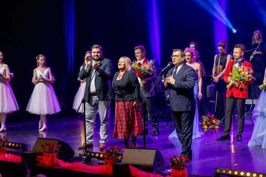 20241013-bsk_8272.jpg-gala operetkowa, Nowa Huta, Sęk, NCK, brylantowe gody