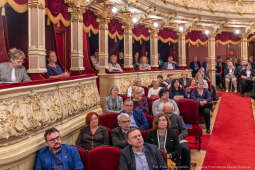 Klaman, konferencja, nauczyciele, dyrektorzy, szkoły, przedszkola, Pasek, Domańska, Teatr Słowack