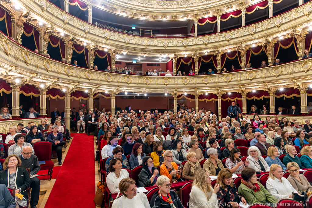 Klaman, konferencja, nauczyciele, dyrektorzy, szkoły, przedszkola, Pasek, Domańska, Teatr Słowack  Autor: P. Wojnarowski