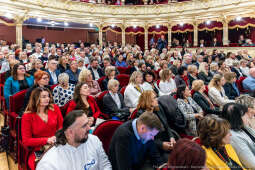 Klaman, konferencja, nauczyciele, dyrektorzy, szkoły, przedszkola, Pasek, Domańska, Teatr Słowack