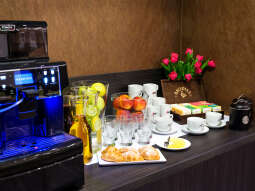 BIGGER CONF. COFFE BUFFET (1).jpg