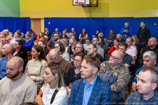 ławka dialogu, spotkanie, mieszkańcy, Dzielnica XVII, Wzgórza Krzesławickie, Mizalski, Sęk, Kra