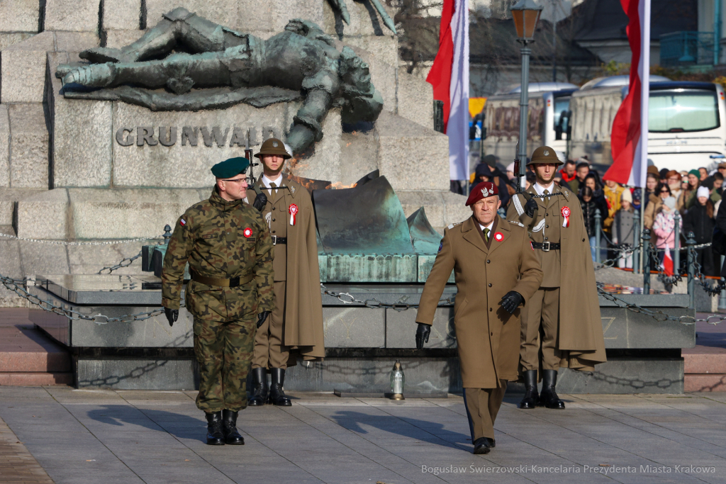 bs-241111-bsk_7462.jpg-11 listopada, uroczystości, Miszalski  Autor: B. Świerzowski