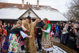 20241123-bsk_0658.jpg-osadzanie chochoła 2024