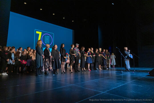 bs-241127-bsk_1444.jpg-gala, Klaman, MDK