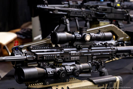 Kongres, System Obrony Rzeczypospolitej. Bezpieczna Polska i Obywatele, Miszalski, Buzek, Komorowski