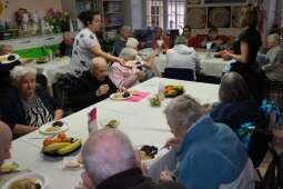 dscf8655.jpg-Zabawa Andrzejkowa 2024 z wieloma ucztami.