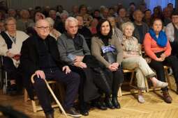 dscf8690.jpg-Zabawa Andrzejkowa 2024 z wieloma ucztami.