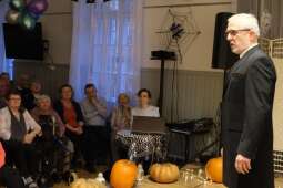 dscf8691.jpg-Zabawa Andrzejkowa 2024 z wieloma ucztami.